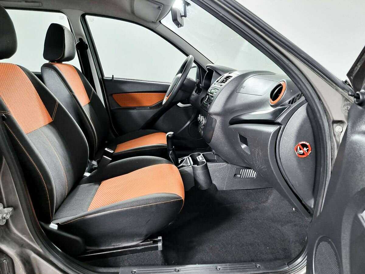 Б/У Лада (ВАЗ) Калина 2016 года. Фото: #7