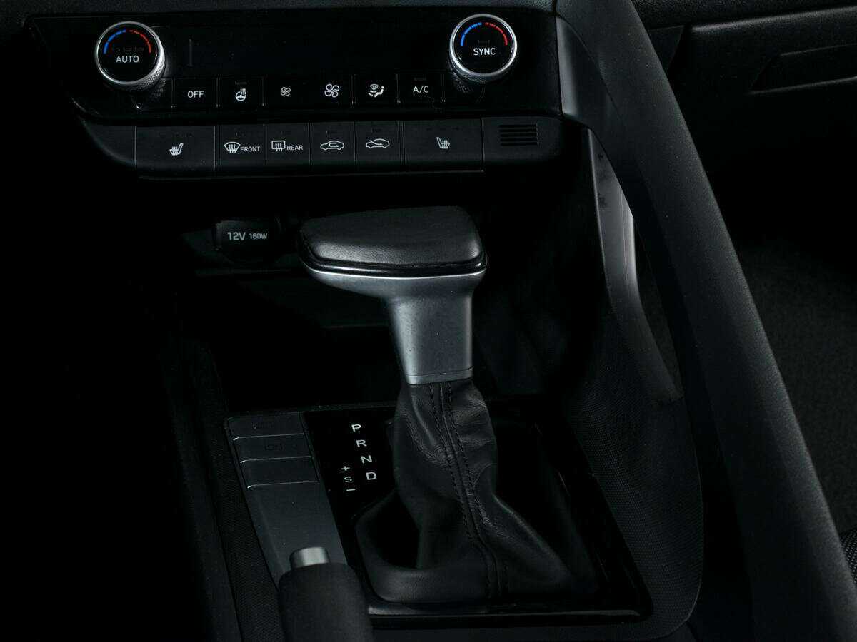 Hyundai Elantra 2021 года с пробегом. Фото: #12