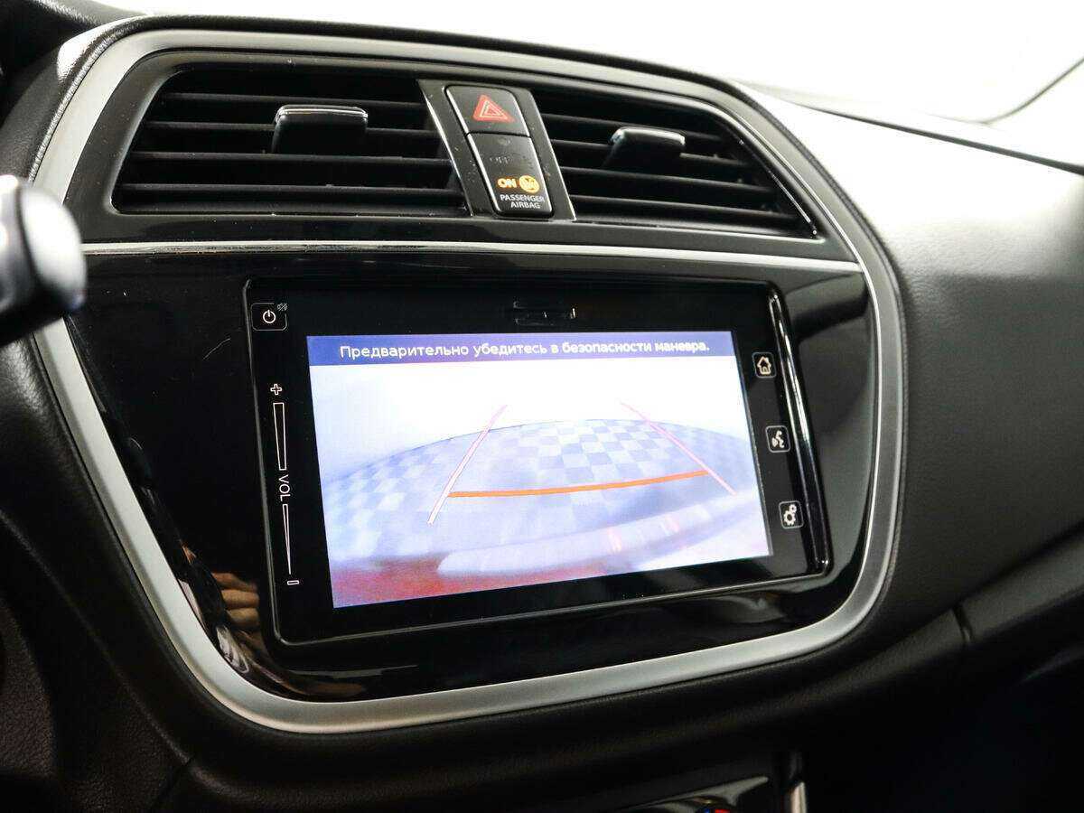 Б/У Сузуки С-Икс4 2016 года. Фото: #14