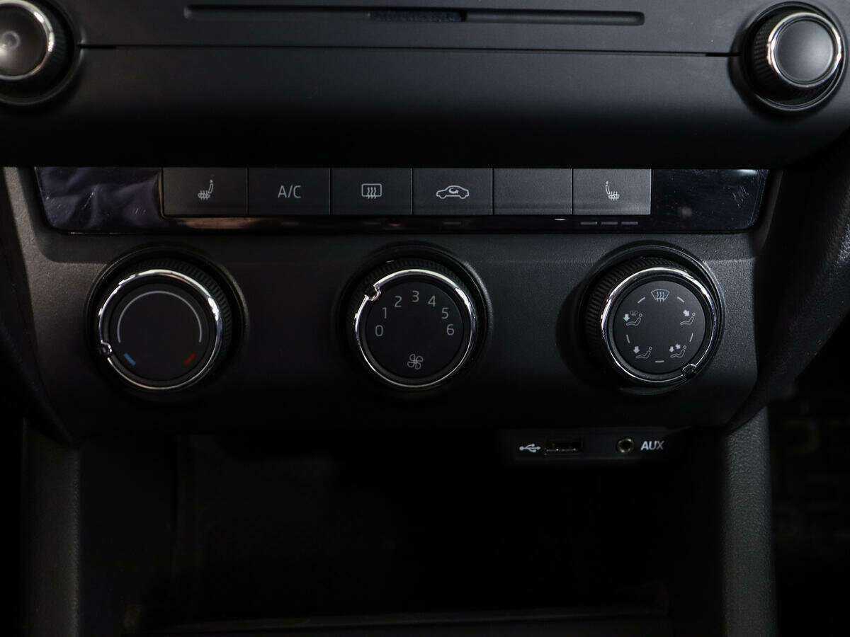 Б/У Шкода Октавия 2016 года. Фото: #13