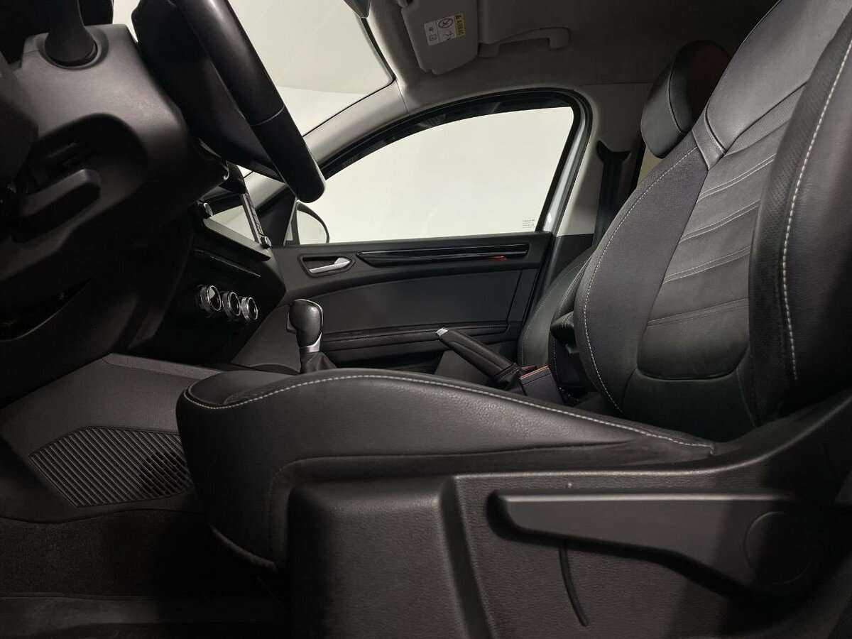 Б/У Рено Аркана 2019 года. Фото: #9