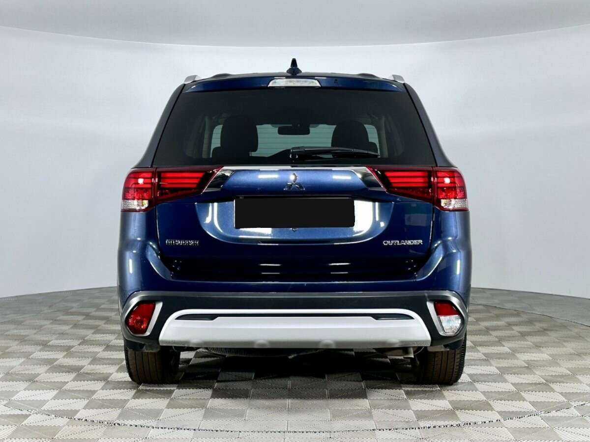 Mitsubishi Outlander 2019 года с пробегом. Фото: #3