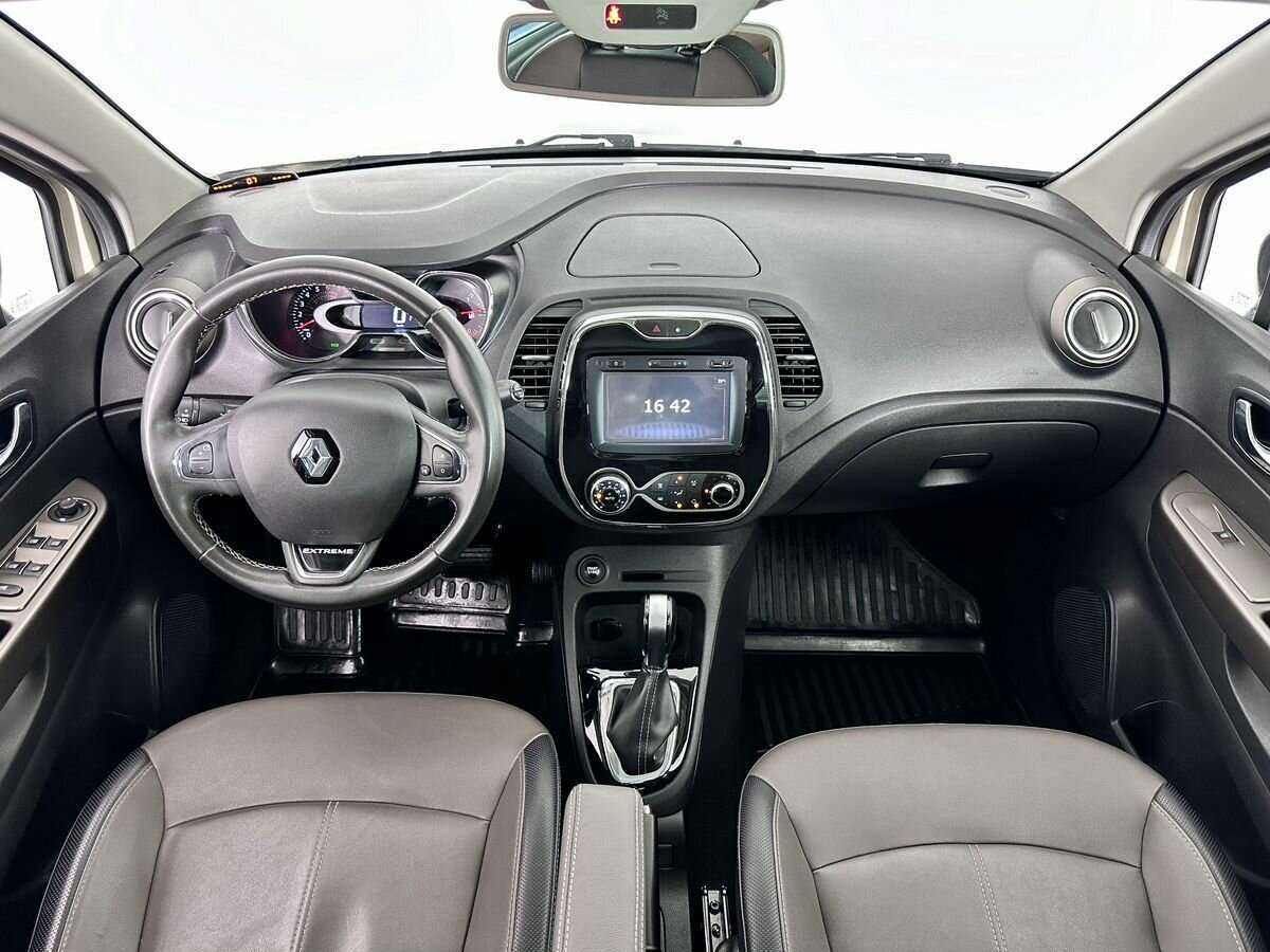 Б/У Рено Каптюр 2018 года. Фото: #8