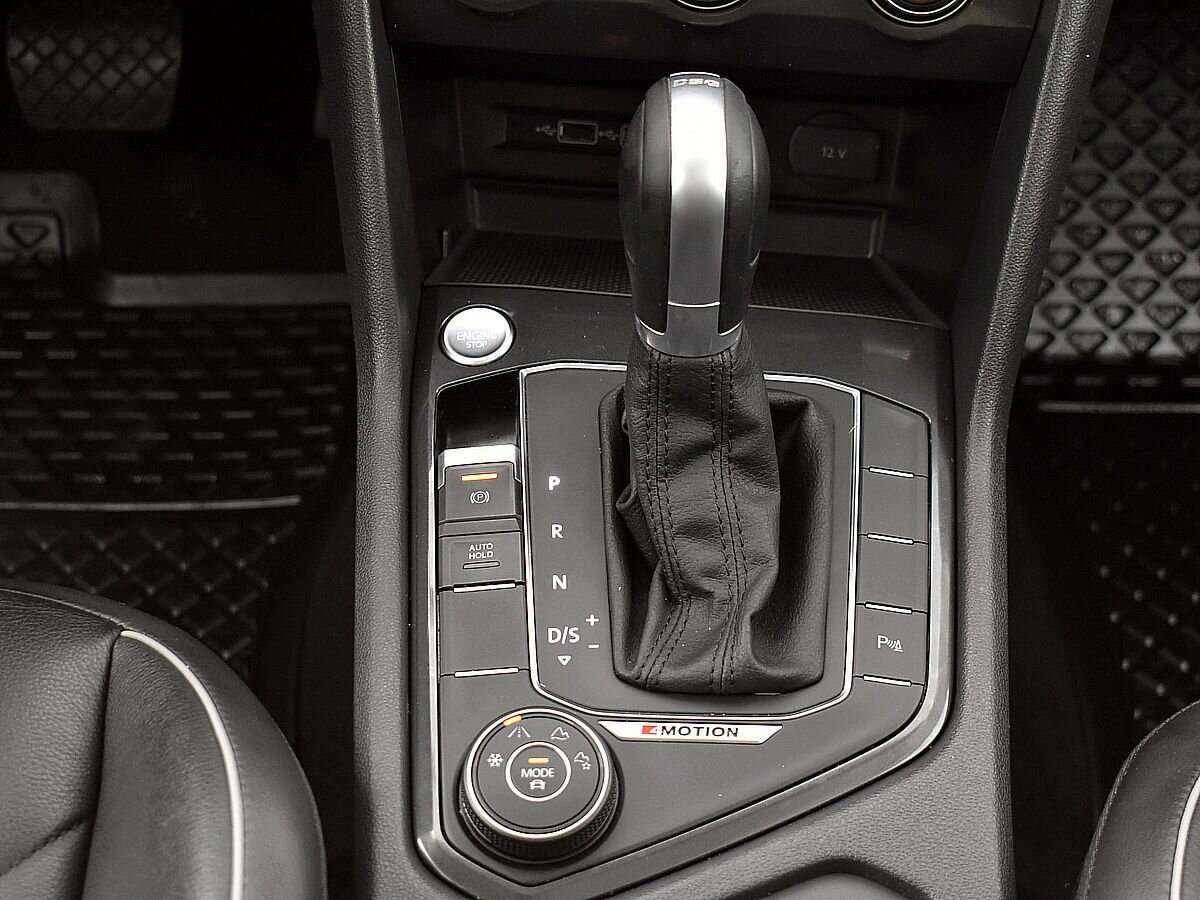 Volkswagen Tiguan 2018 года с пробегом. Фото: #14