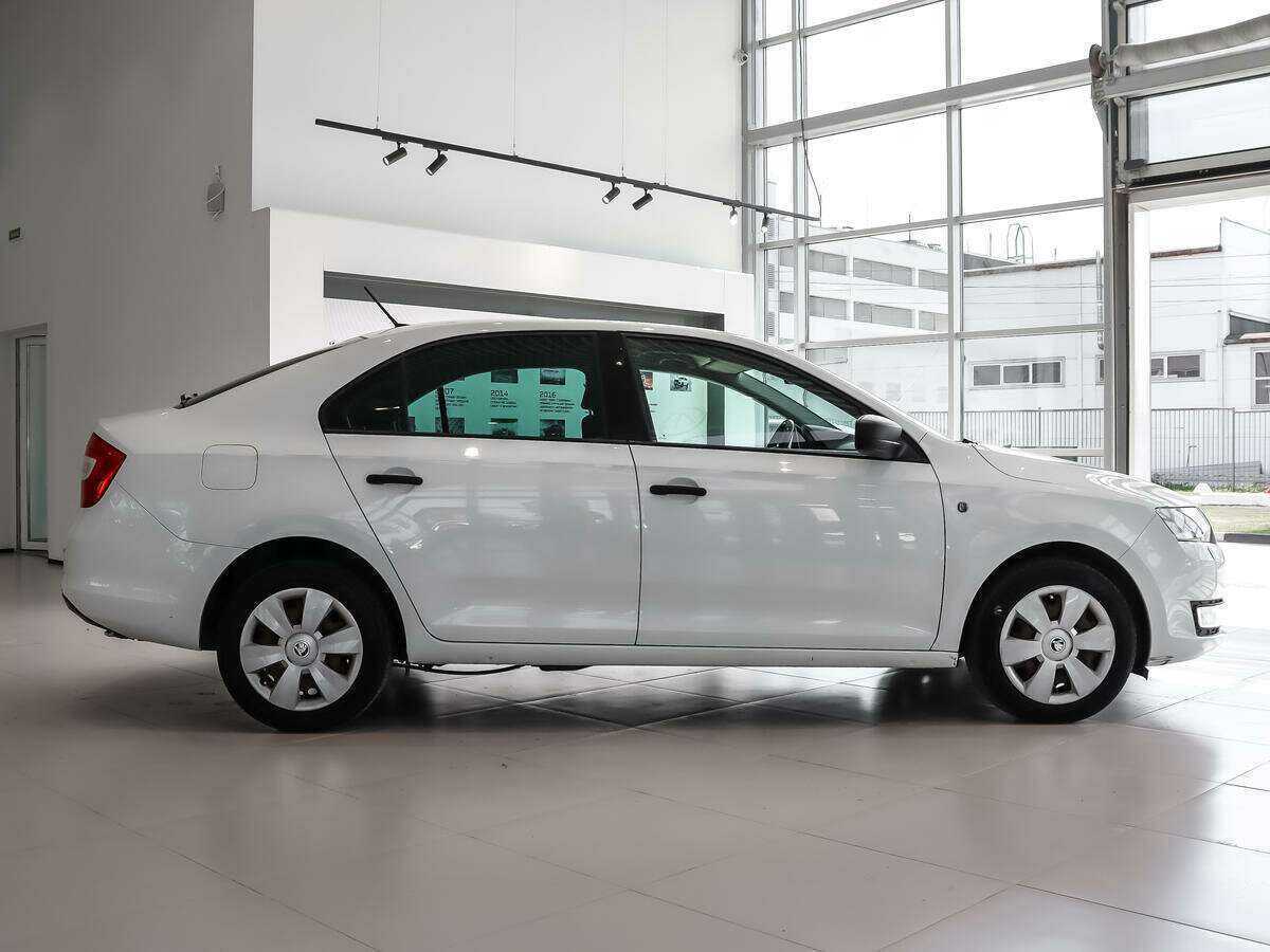 Б/У Шкода Рапид 2016 года. Фото: #6