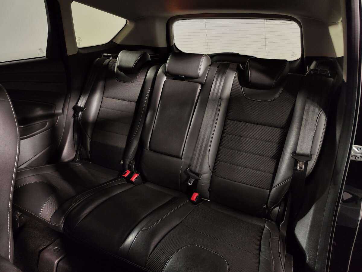 Б/У Форд Куга 2015 года. Фото: #13