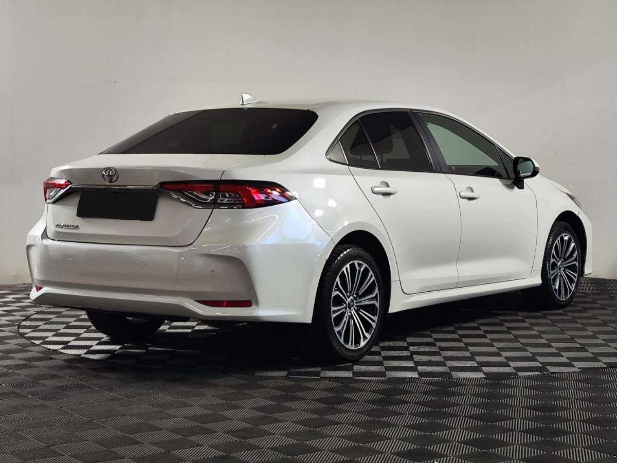 Toyota Corolla 2019 года с пробегом. Фото: #2