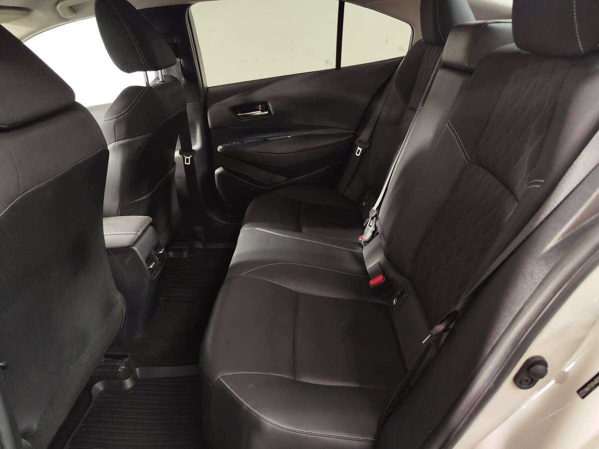 Toyota Corolla 2019 года с пробегом. Фото: #7