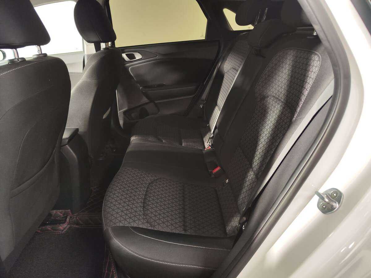 Kia Ceed 2020 года с пробегом. Фото: #6