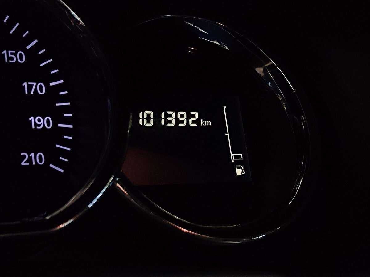 Б/У Рено Логан 2019 года. Фото: #4