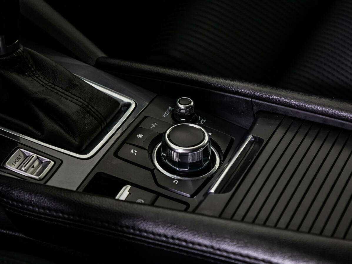 Б/У Мазда 6 2016 года. Фото: #16