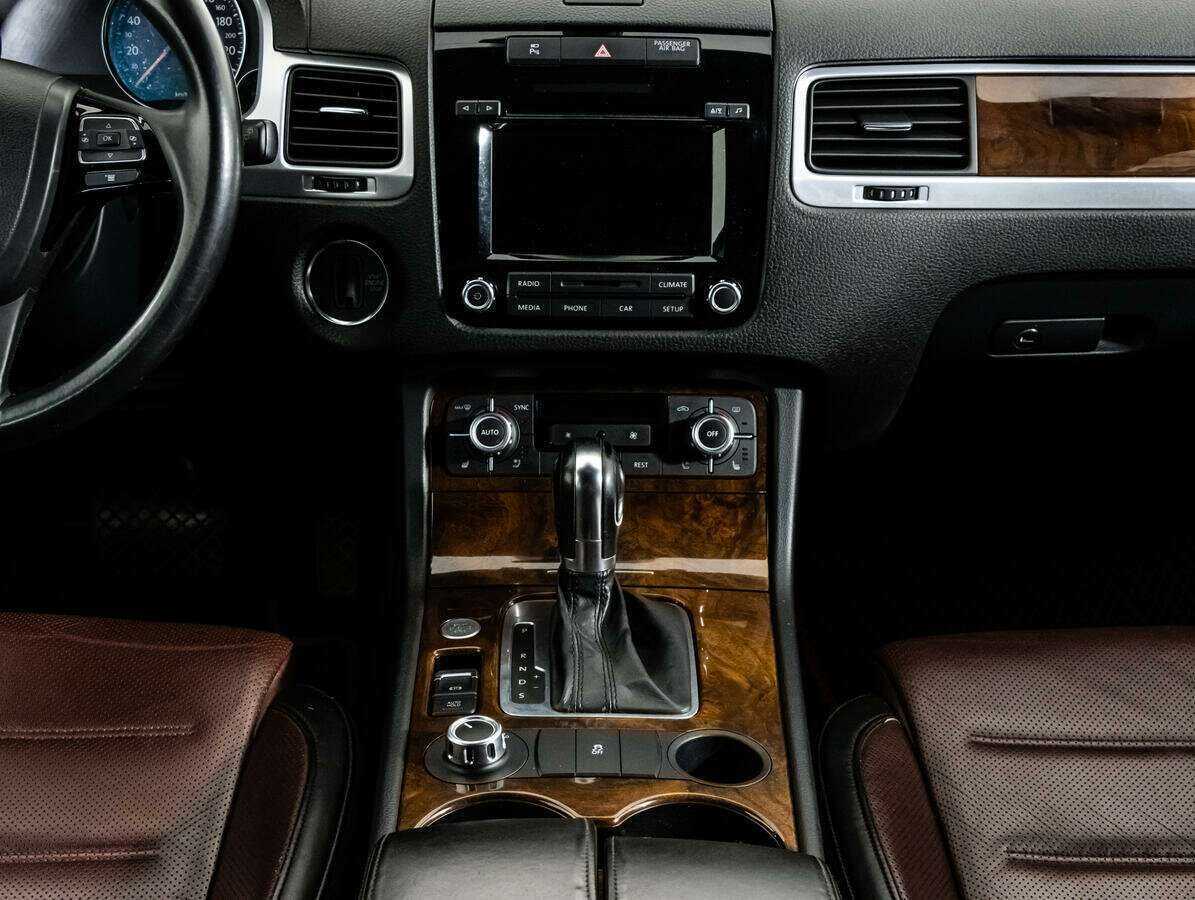 Volkswagen Touareg 2012 года с пробегом. Фото: #10