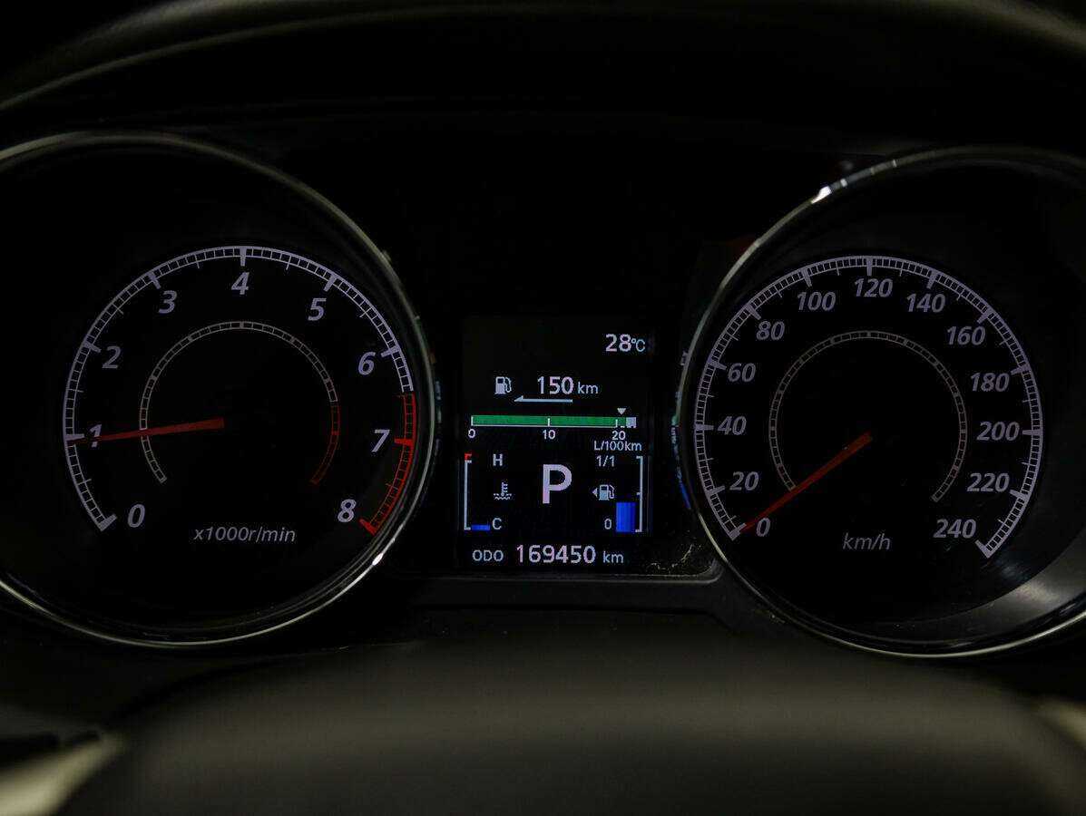 Б/У Митсубиши АС-Икс 2013 года. Фото: #11