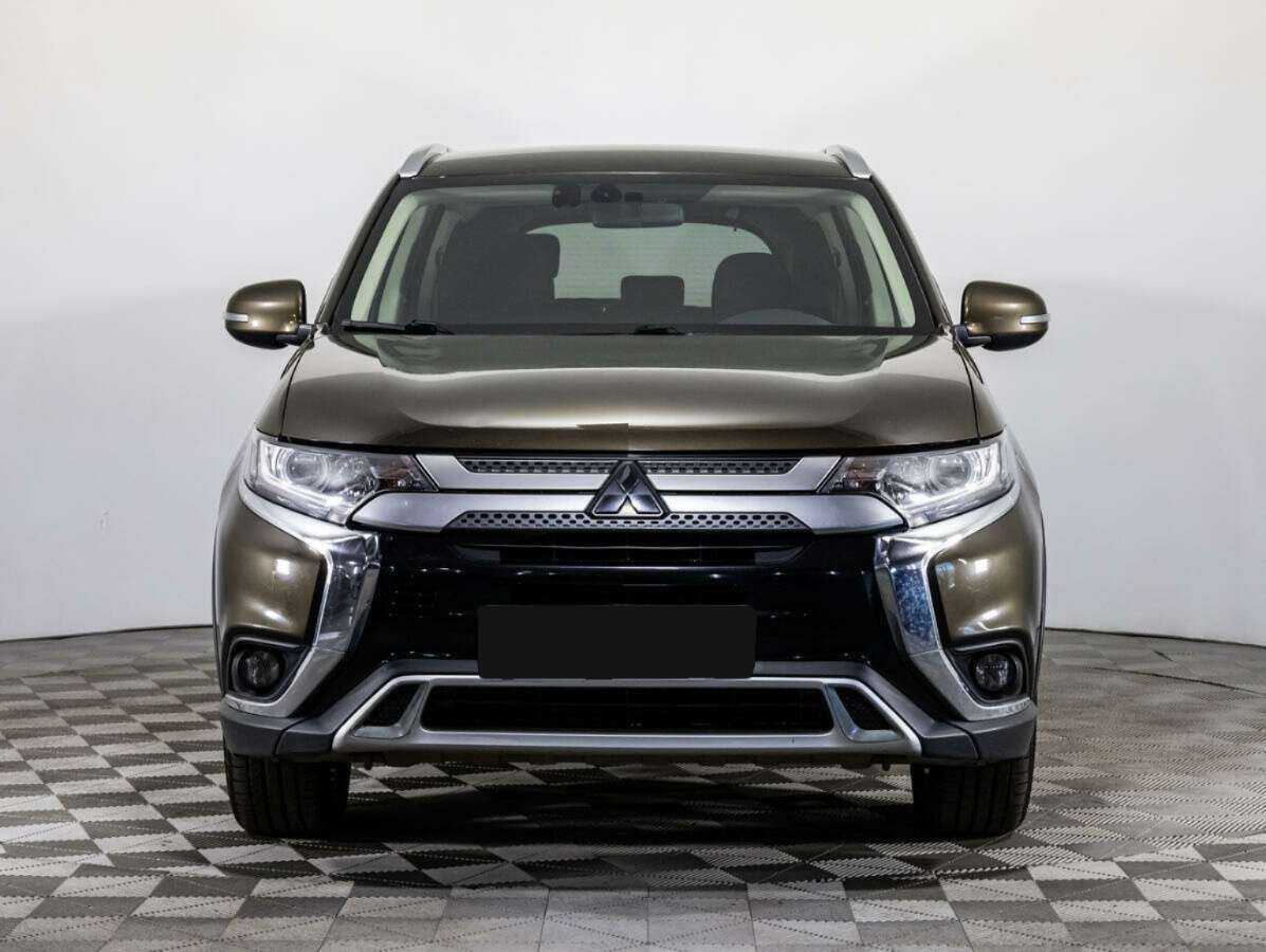 Mitsubishi Outlander 2019 года с пробегом. Фото: #1