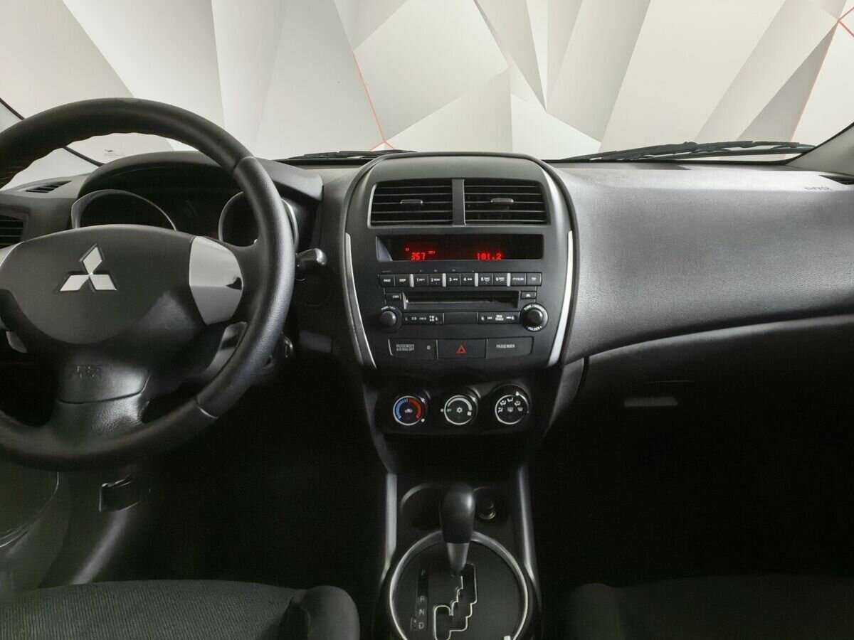 Б/У Митсубиши АС-Икс 2012 года. Фото: #10