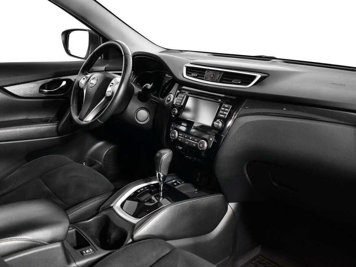 Б/У Ниссан Икс-Трейл 2016 года. Фото: #8