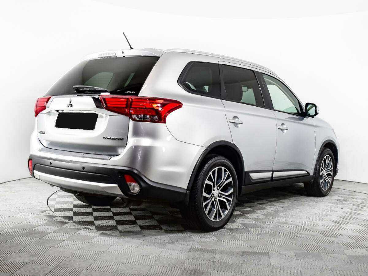 Mitsubishi Outlander 2016 года с пробегом. Фото: #4