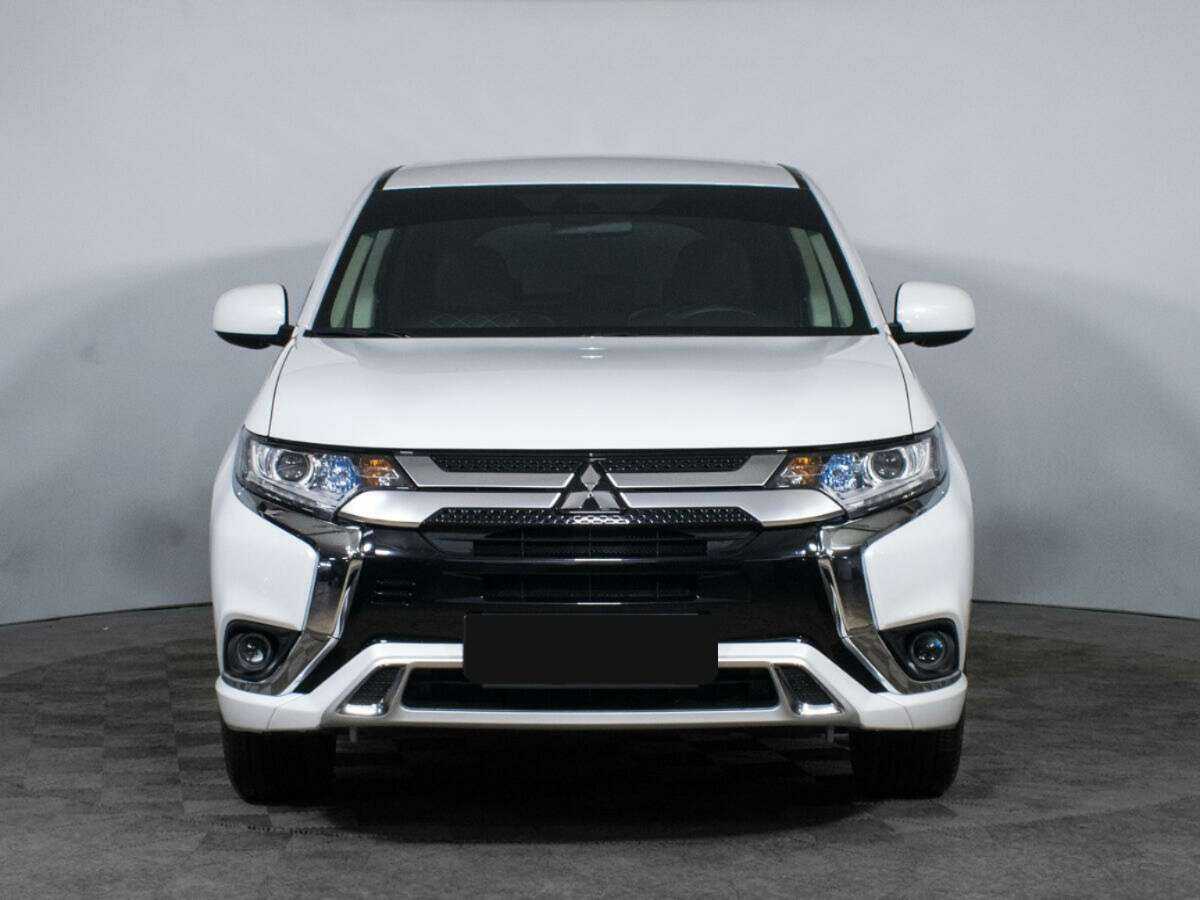 Mitsubishi Outlander 2022 года с пробегом. Фото: #1