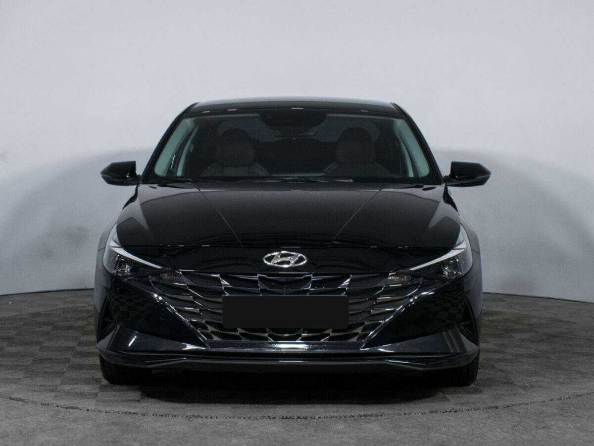 Hyundai Elantra 2023 года с пробегом. Фото: #1