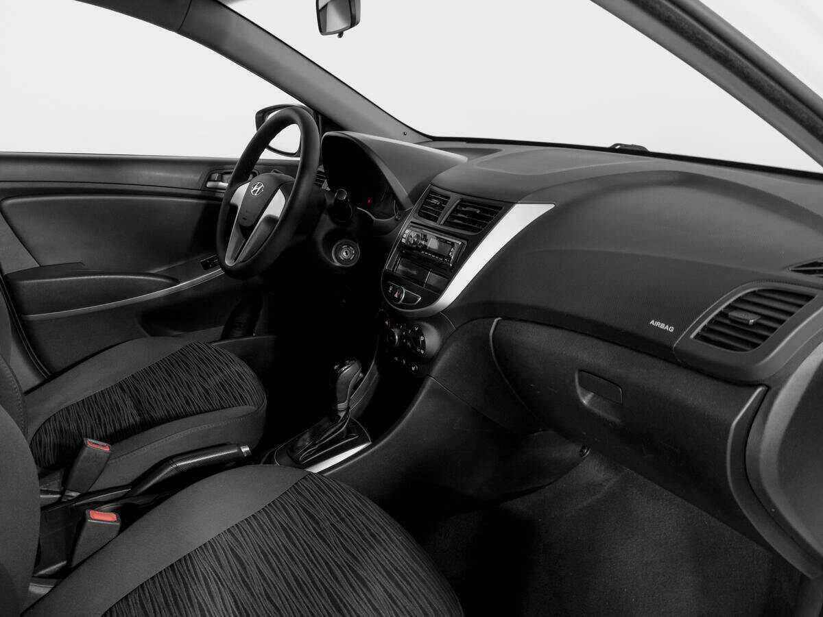 Б/У Хендай Солярис 2015 года. Фото: #8