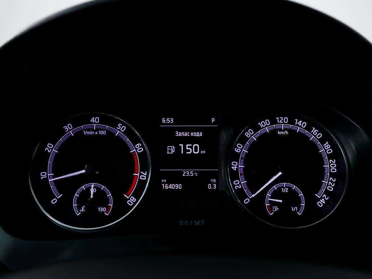 Б/У Шкода Рапид 2018 года. Фото: #9