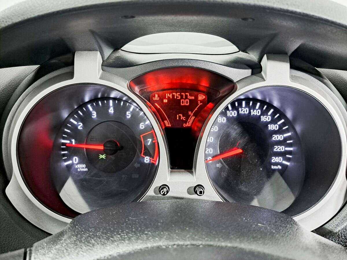 Б/У Ниссан Жук 2013 года. Фото: #8