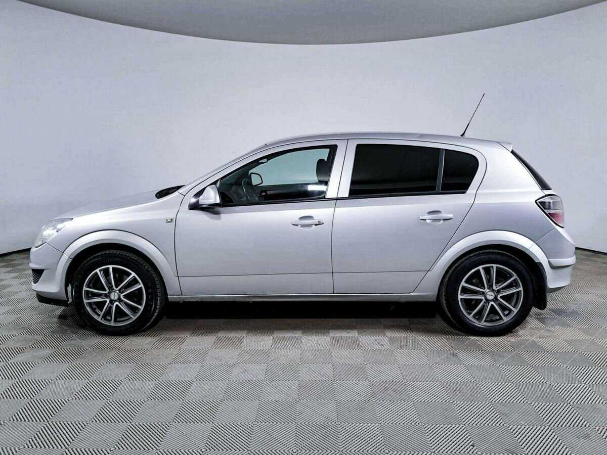 Opel Astra 2013 года с пробегом. Фото: #7