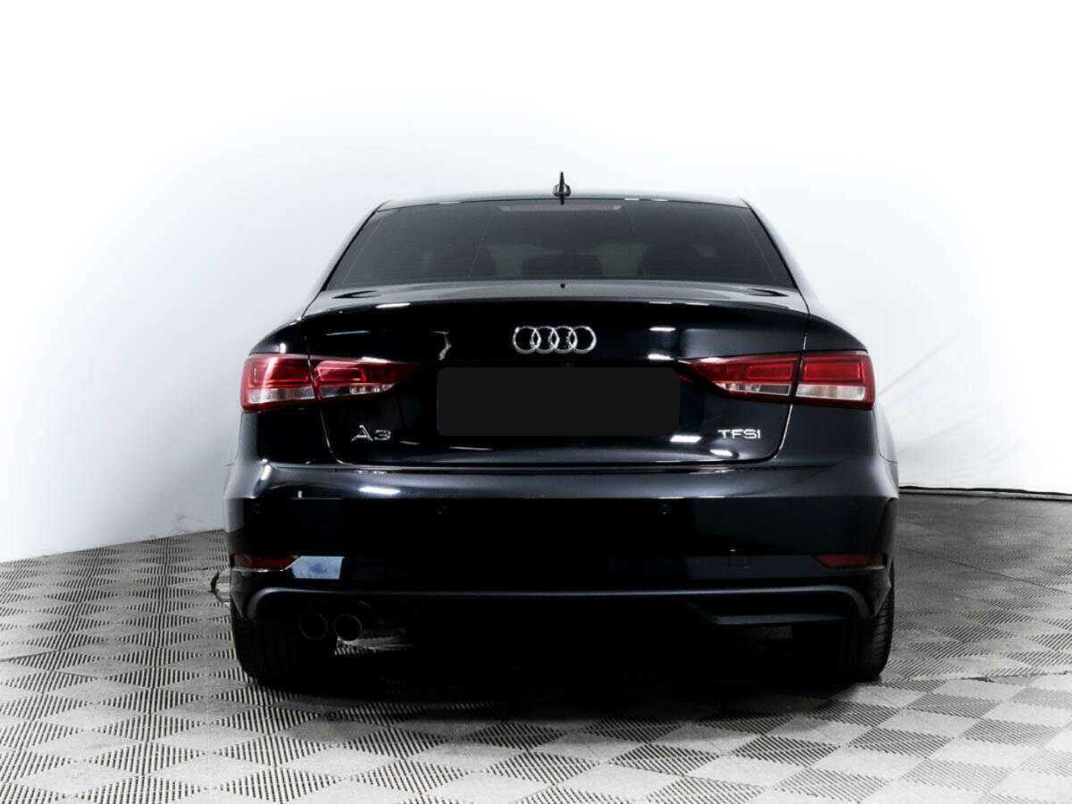 Audi A3 2018 года с пробегом. Фото: #3