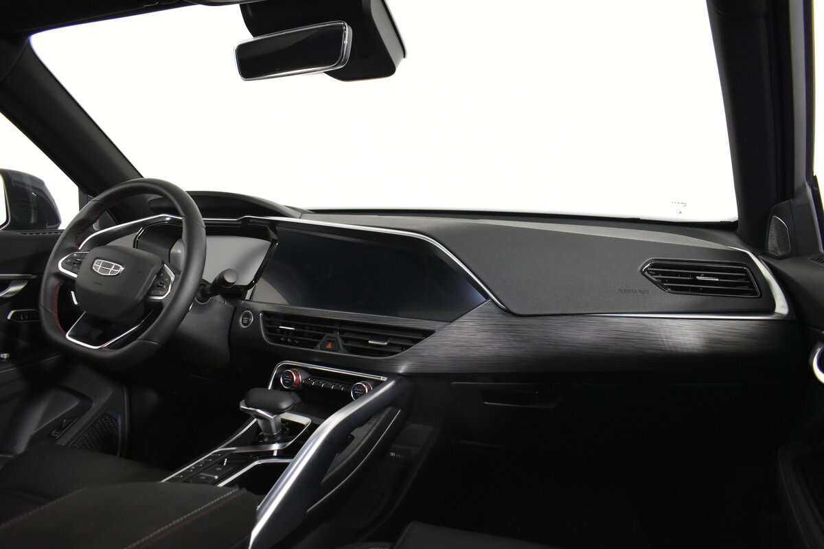 Geely Tugella 2022 года с пробегом. Фото: #10