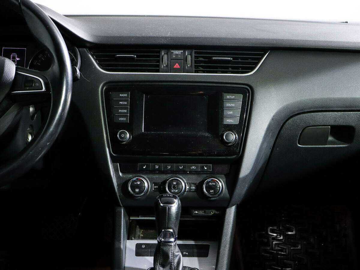 Б/У Шкода Октавия 2013 года. Фото: #10