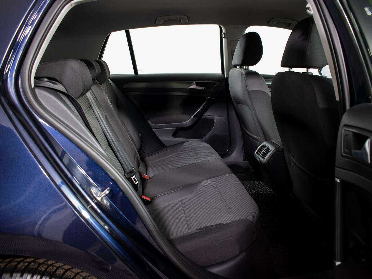 Б/У Фольксваген Гольф 2013 года. Фото: #9