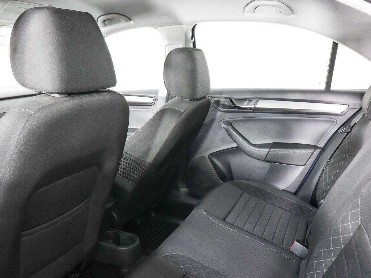 Б/У Шкода Рапид 2018 года. Фото: #11