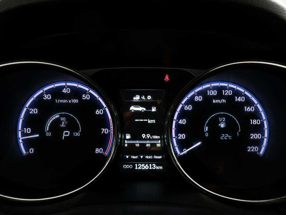 Б/У Хендай ай-икс35 2014 года. Фото: #10