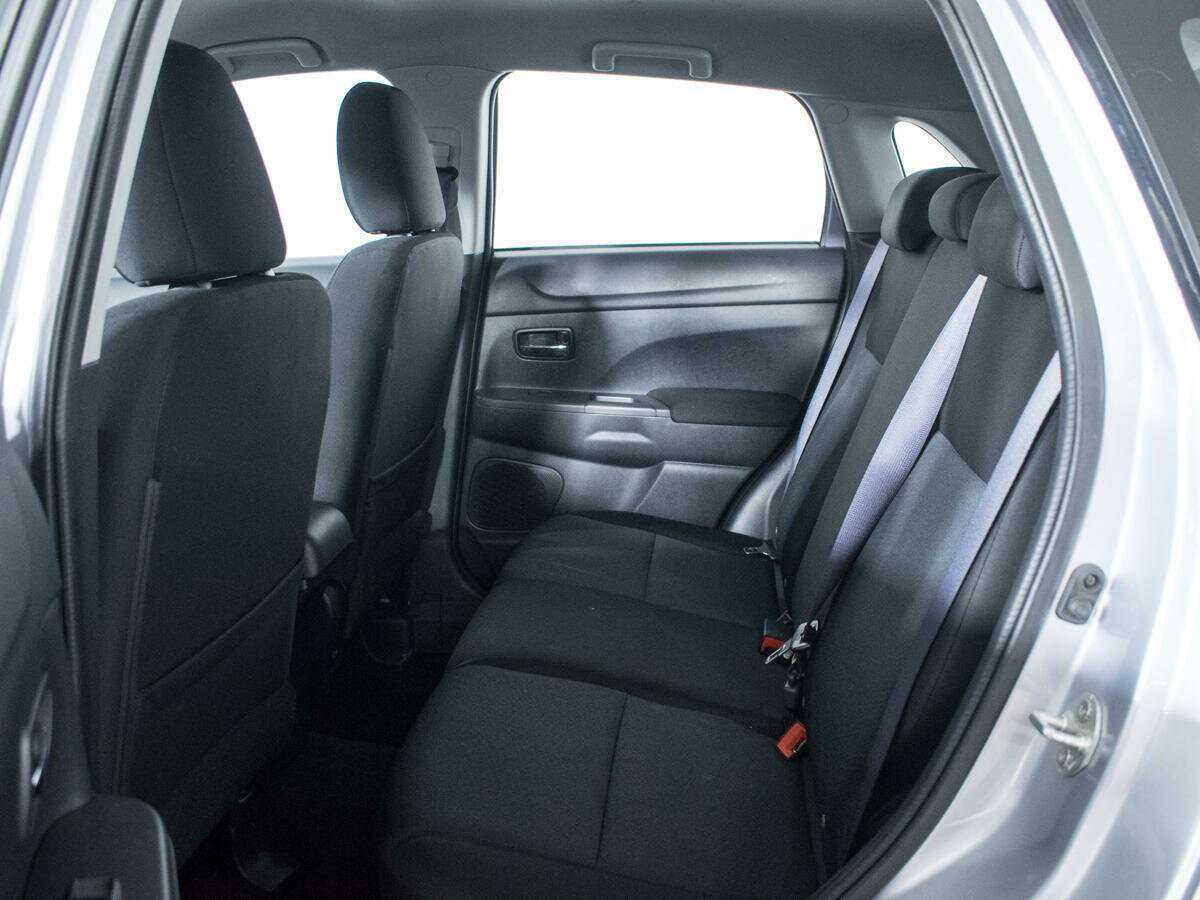 Б/У Пежо 4008 2012 года. Фото: #7