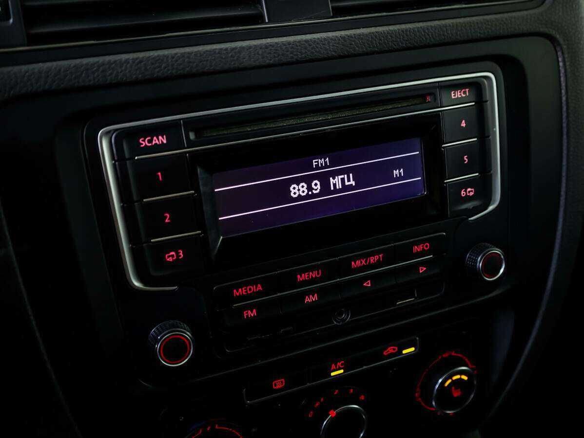 Volkswagen Jetta 2014 года с пробегом. Фото: #11