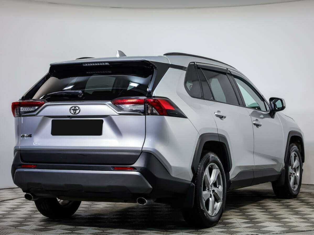 Toyota RAV4 2020 года с пробегом. Фото: #3
