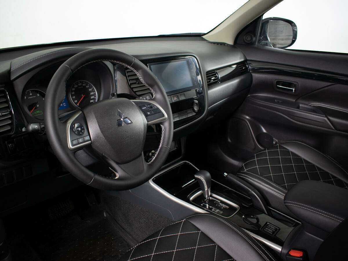 Mitsubishi Outlander 2022 года с пробегом. Фото: #12