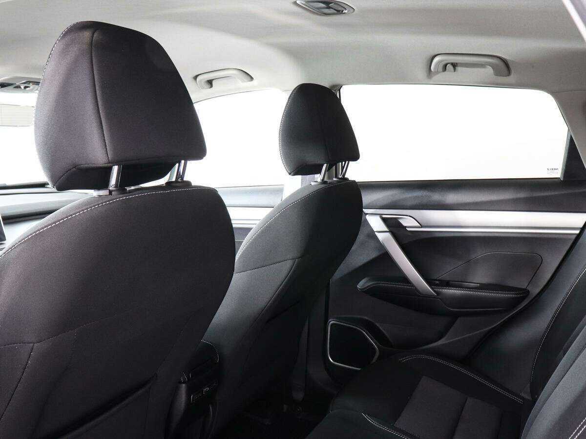 Б/У Джили Кулрэй 2021 года. Фото: #11