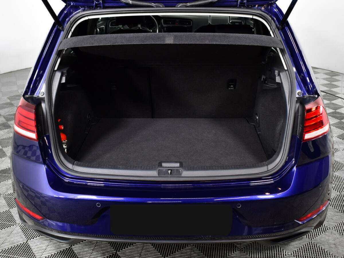 Б/У Фольксваген Гольф 2018 года. Фото: #12