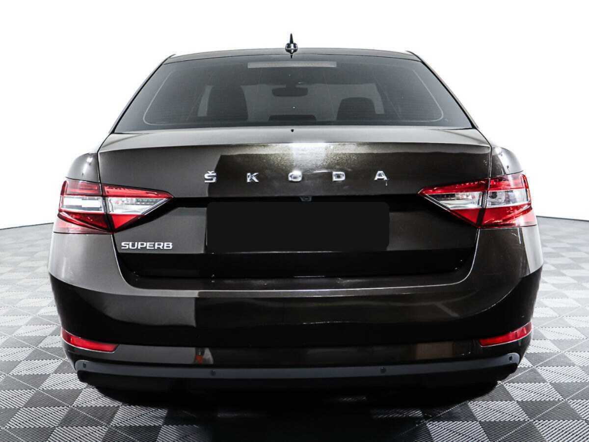 Skoda Superb 2021 года с пробегом. Фото: #5