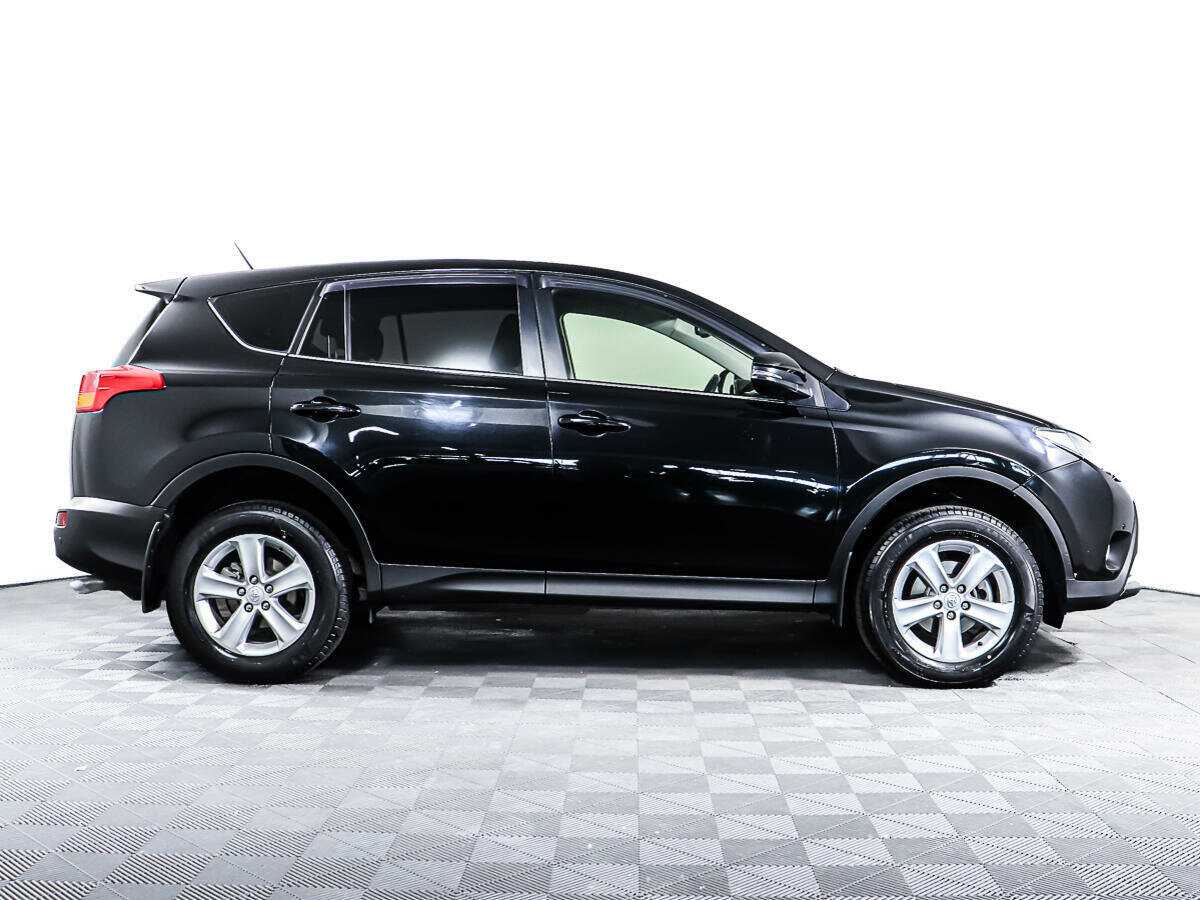 Toyota RAV4 2013 года с пробегом. Фото: #3