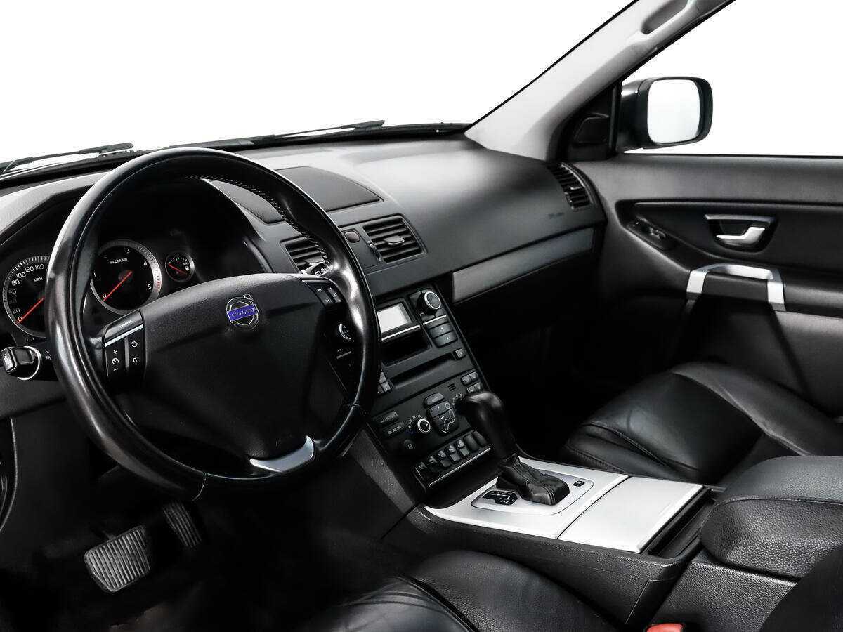 Б/У Вольво ИксЦ90 2013 года. Фото: #8