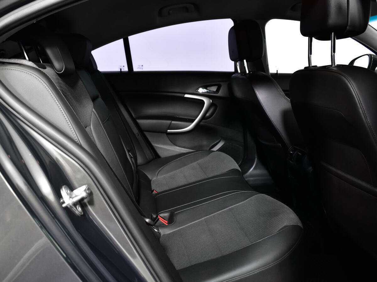 Б/У Опель Инсигния 2013 года. Фото: #9