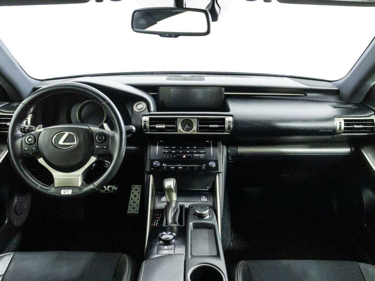 Lexus IS 2014 года с пробегом. Фото: #12