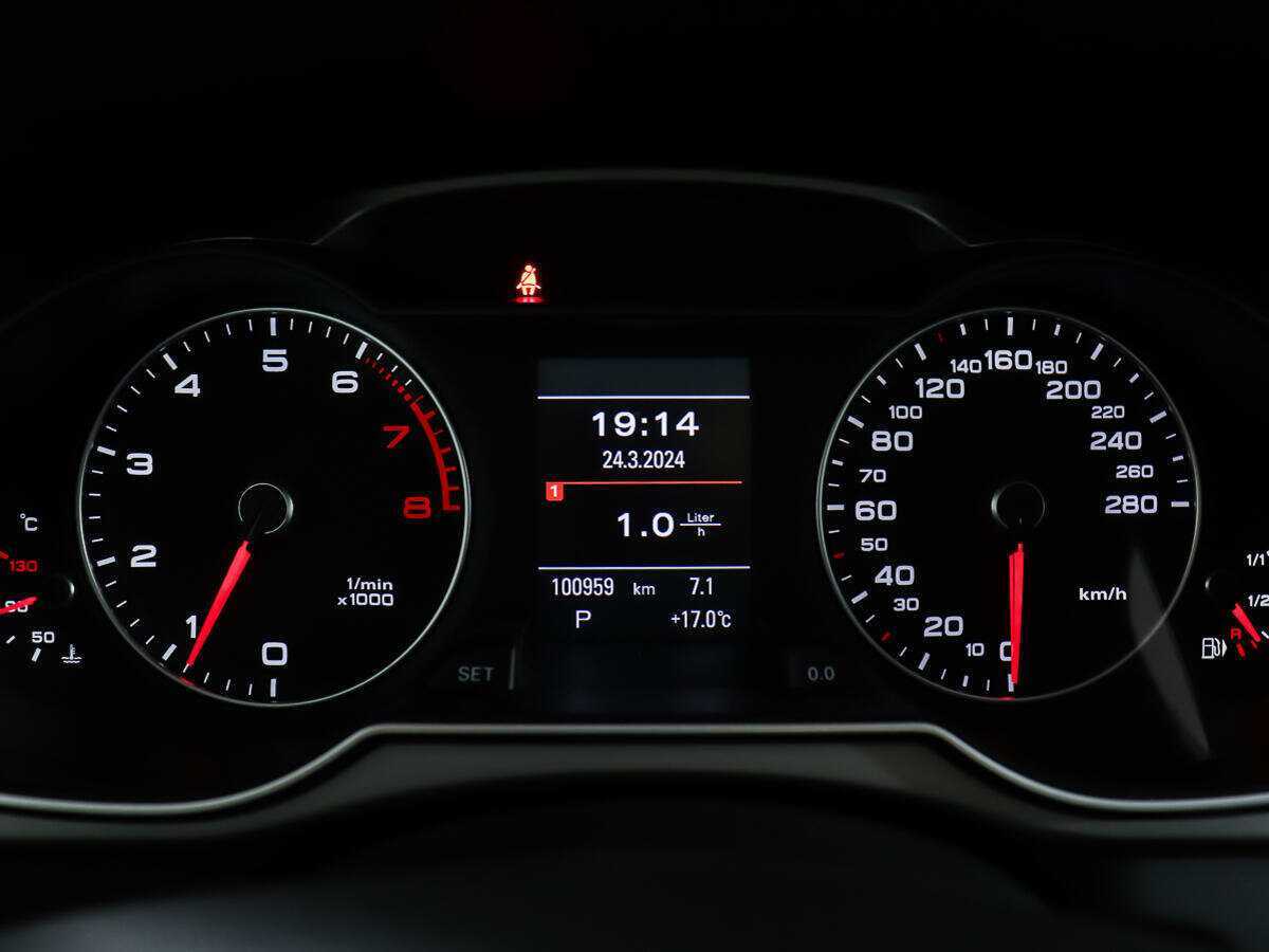 Audi A4 2012 года с пробегом. Фото: #13