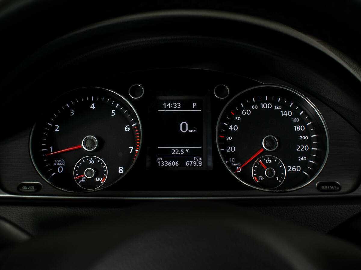 Б/У Фольксваген Пассат 2014 года. Фото: #10