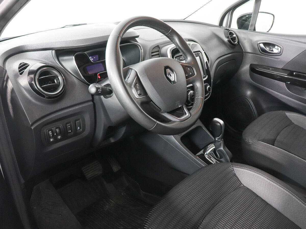 Б/У Рено Каптюр 2019 года. Фото: #8