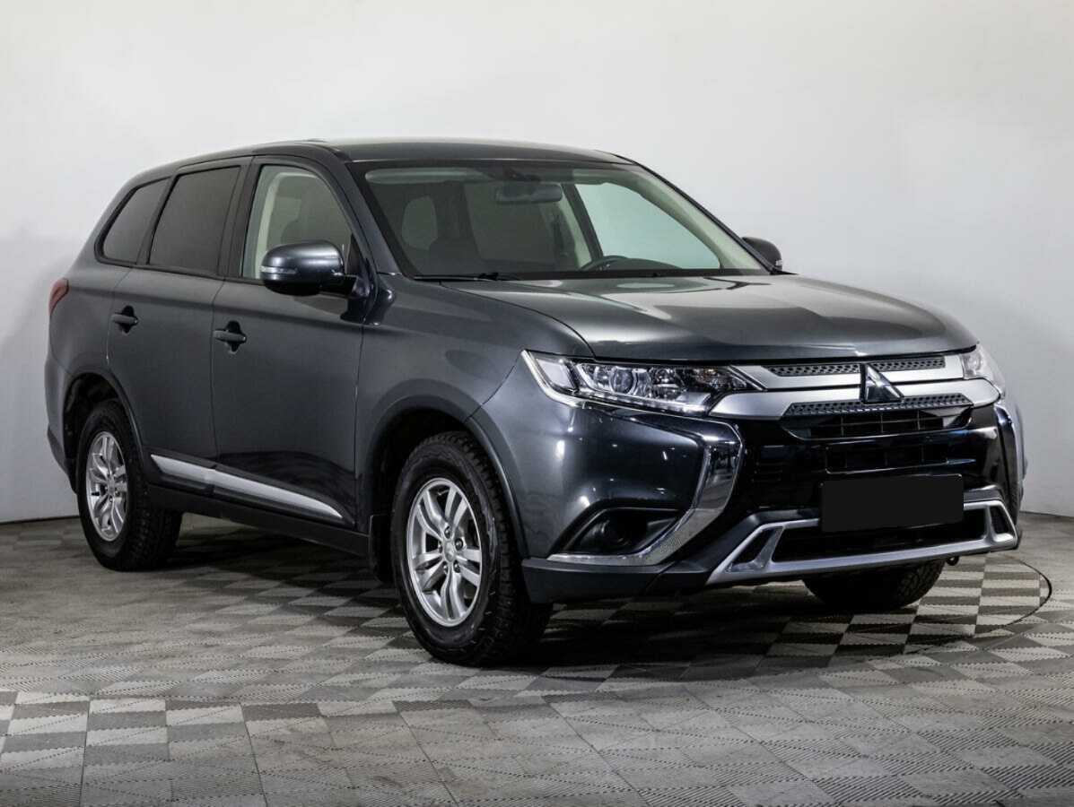 Mitsubishi Outlander 2019 года с пробегом. Фото: #2