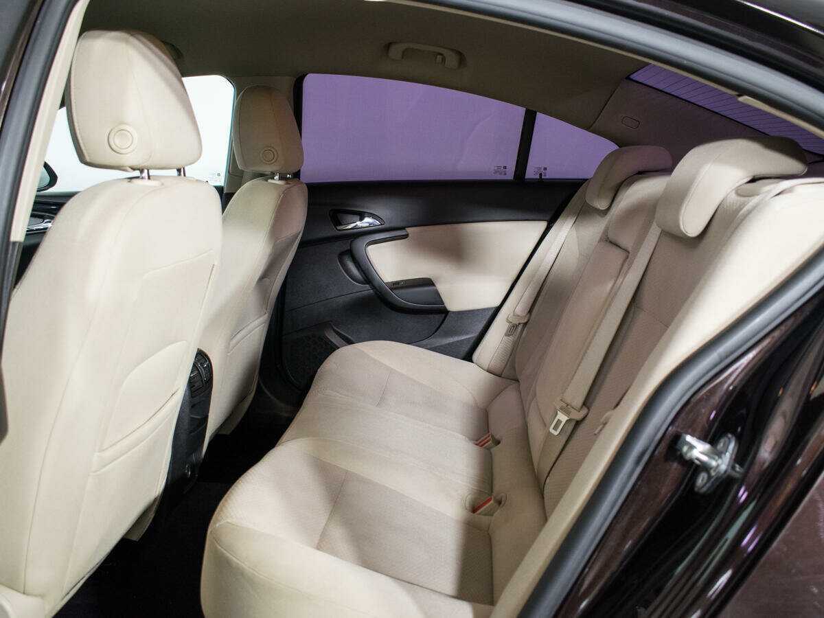 Б/У Опель Инсигния 2014 года. Фото: #9