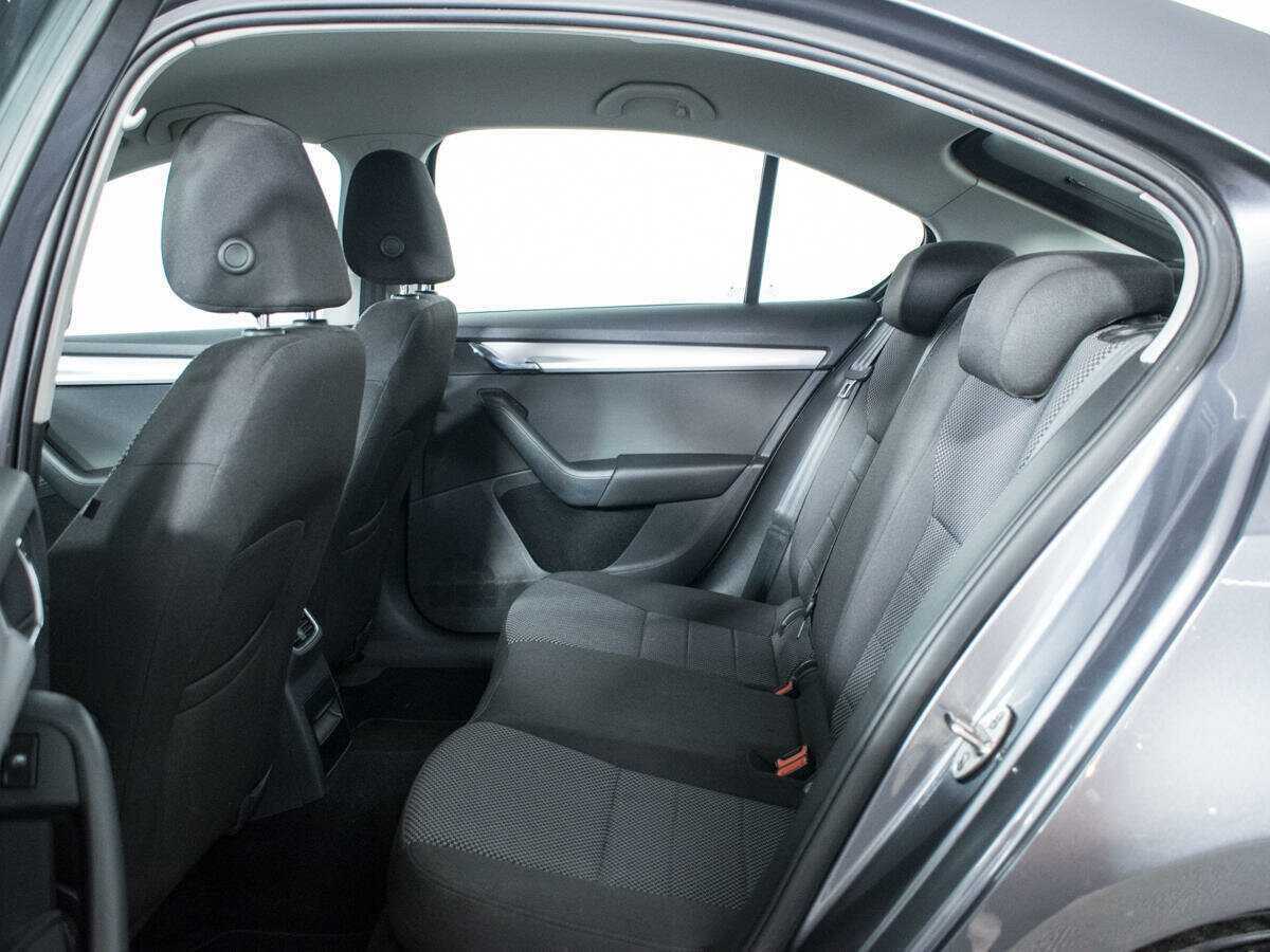 Б/У Шкода Октавия 2014 года. Фото: #9